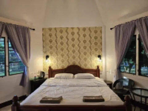 假日度假村林平