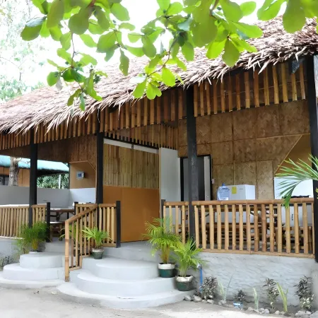 Paseo Verde Beach Resort Отели в г. Сан Хуан