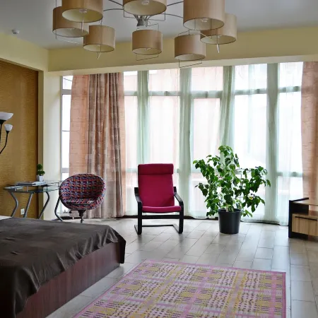 Green Hotel (Грин)