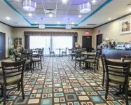 Comfort Inn & Suites Oklahoma City West - I-40 - موقف سيارات