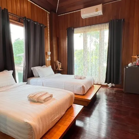 Srisanor Boutique Hotel Отели рядом с достопримечательностью «Ао Прачап»