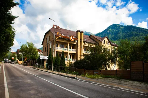 Utomlennyie Solntsem Hotel