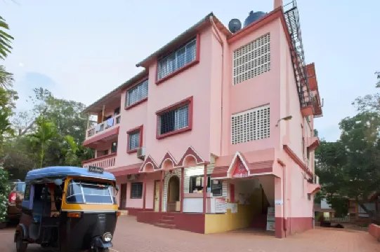 Atithi Lodge Hotels near Aare Ware Beach.