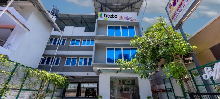 Treebo VSaffron Regency, Punnamada Lake Hotels in Alappuzha