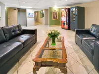 Super 8 by Wyndham Henderson North East Denver Các khách sạn ở Adams County