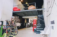 Bloomz Hostel Hotels in Doi Suthep Area