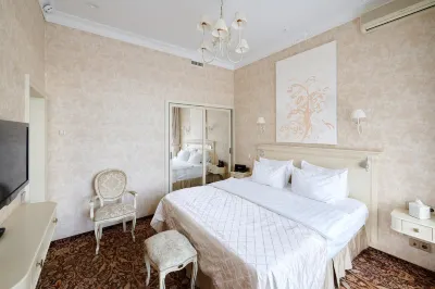 Marco Polo by Moss Hospitality Hotel パトリアーシュエ池周辺のホテル
