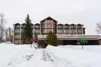 Глемпинг-парк «Дикий берег» Отели в г. 