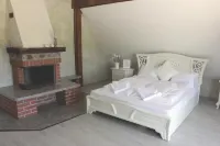 Guesthouse Waldhauzen Hotel di 