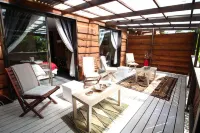 Tube n Axe Lodge and Backpackers