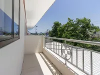 RedDoorz Near Sam Ratulangi Airport Manado Hotels in Mapanget