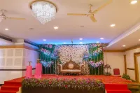 Stayz Royale Hotels - Electronic City - 2 звезды