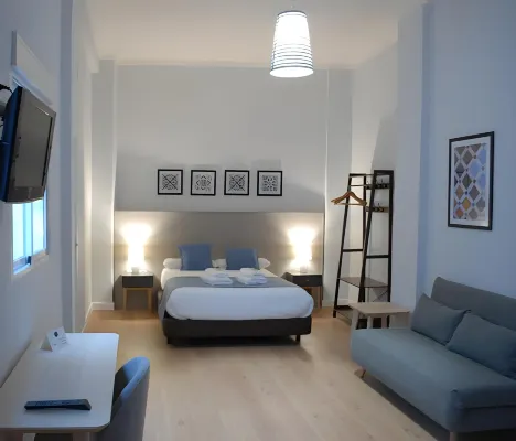 La Perla Granada Suites