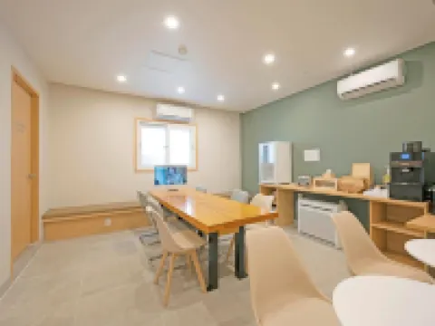 Hotel Leo Changwon Palyong Branch