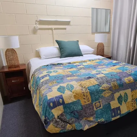Emthree Seaside Apartments Отели в г. Север Уорд