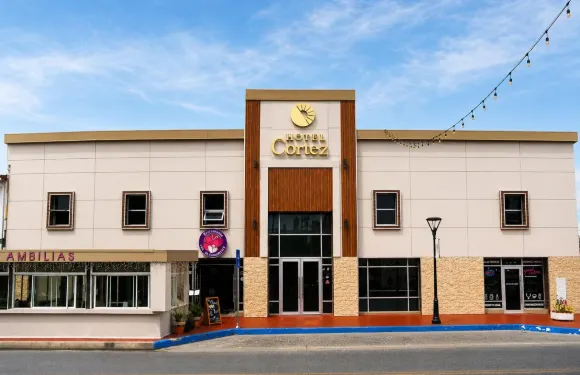 科爾特斯巴哈酒店 – 恩塞納達