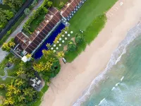 EKHO Surf Bentota - Beach