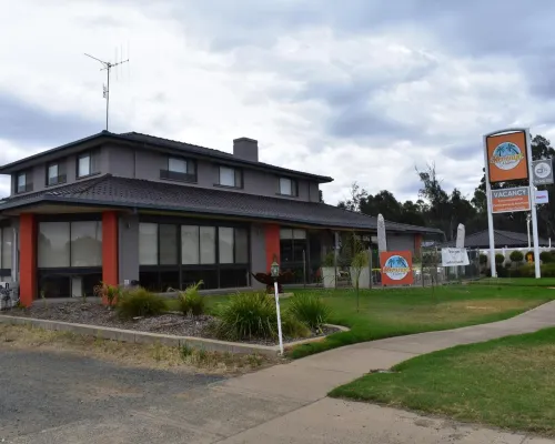 Meninya Palms Resort Moama Hotels in Moama