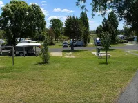 Dubbo Holiday Park - parking