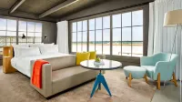 Fordson Hotel, in the Unbound Collection by Hyatt - bar