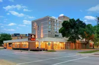 DoubleTree by Hilton Madison Downtown