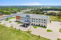 Holiday Inn Express & Suites Gatesville - N. FT Hood