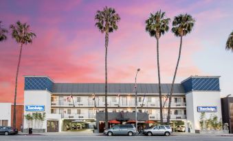 Travelodge by Wyndham Culver City