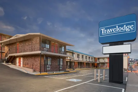 Travelodge by Wyndham Klamath Falls Отели рядом с достопримечательностью «Скилет Хандл трейлхед»