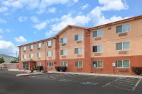 Super 8 by Wyndham the Dalles or Hotels in The Dalles