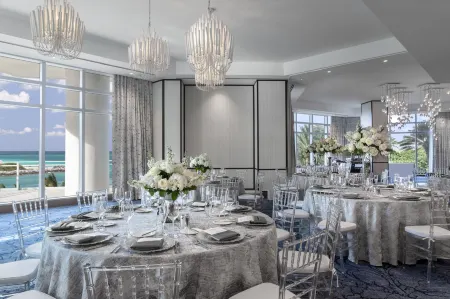 The Ritz-Carlton Bal Harbour, Miami Отели в г. Bal Harbour
