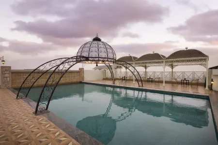 Ramada Plaza by Wyndham Chandigarh Zirakpur Отели в г. Мохали