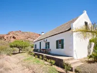 Red Stone Hills Hotels in Ladismith
