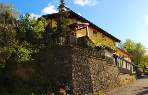 阿里亞費娜農場酒店