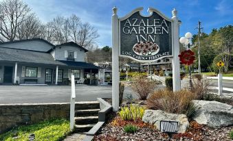 Azalea Garden Inn