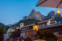 Hotel Enzian Genziana Hotels in Siusi