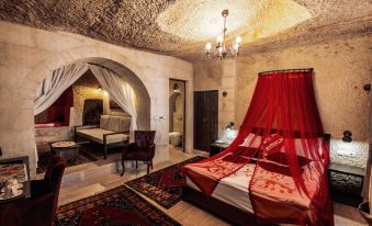 Tafana Cave & Stone Lodge