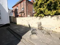 Marley Mansions Apartment - Clarendon Hotels in Wallasey