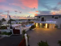 Parguera Plaza Hotel - Adults Only - Wifi