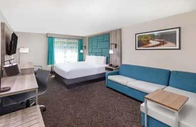 La Quinta Inn & Suites by Wyndham Pigeon Forge-Dollywood Hotels in Pigeon Forge
