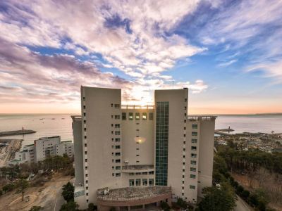 Hotel Maremons