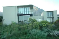 Mosselberg on Grotto Beach