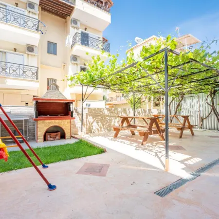 Milonas House Apartments