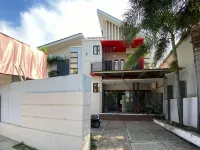 RedDoorz Near Bukit Ragas Hotel d'Ayanna Pati Hotels in Puncel