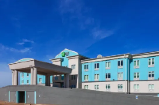 Holiday Inn Express & Suites PORT LAVACA by IHG