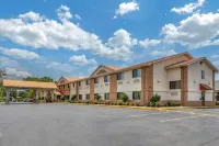 Comfort Inn Moline - Quad Cities Hotels near Factory of Fear
