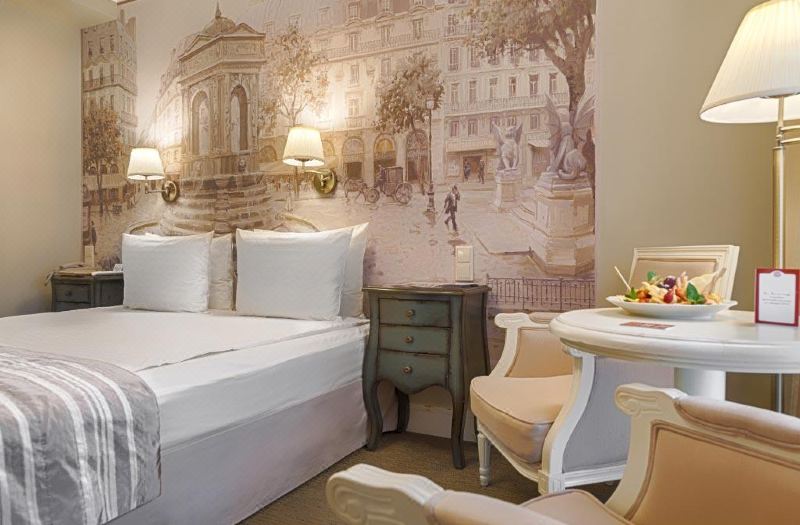 Renome Hotel