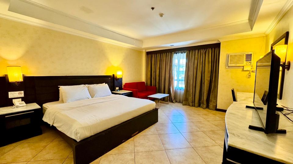 MO2 Westown Hotel Bacolod - Downtown