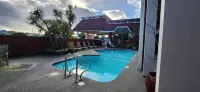 Red Lion Hotel Eureka - Pool