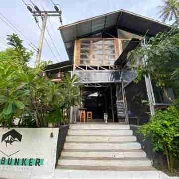 Warehouse Hostel Koh Tao Hotel Exterior