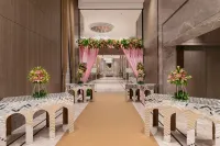 Lucknow Hotels in Chak Kajehra